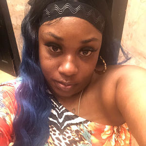 Meet your Posher, Mia